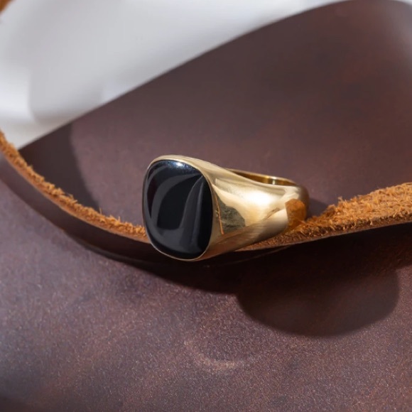 🖤18K gold plated black enamel ring - Picture 2 of 7